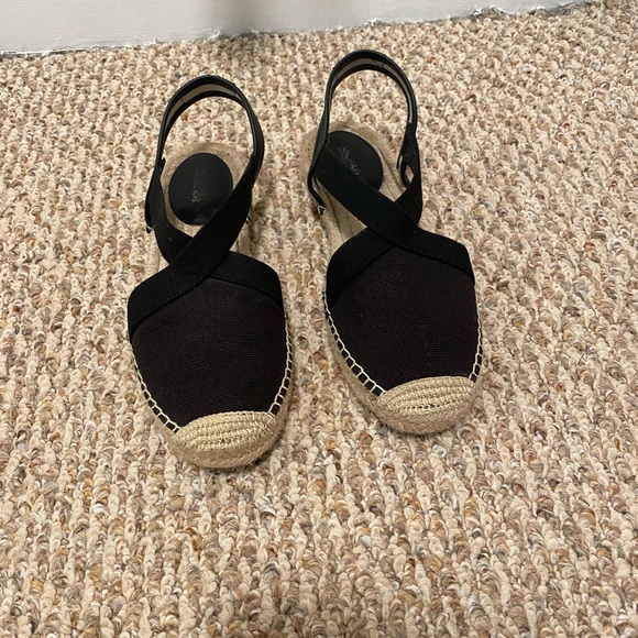 MICHAEL Michael Kors
Prue Espadrille Flats - Picture 4 of 7